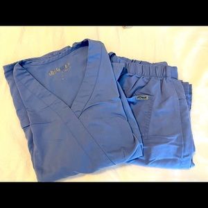 Greys Anatomy Scrubs. Size Medium.